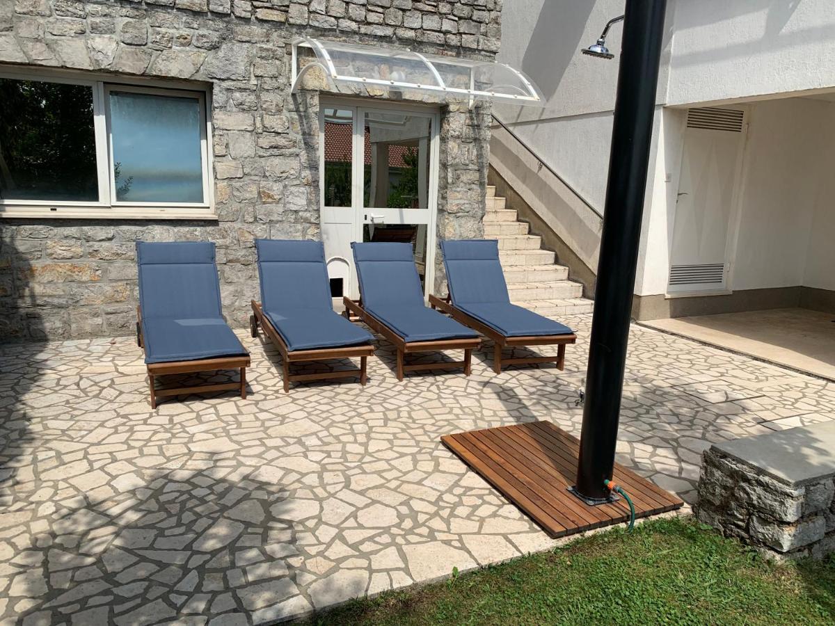 Deluxe Apartment Dora With A Private Parking, Terrace And See View Fiume Kültér fotó
